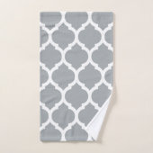 Elegant Grey White Moroccan Quatrefoil Pattern Bad Handdoek (Handdoek)