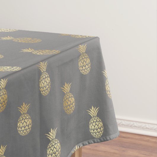 Elegant grijs en gouden anananasslpatroon tafelkleed (Voorbeeld)