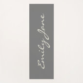 Elegant grijs handgeschreven scriptnaam Aangepast Yogamat (Voorkant)