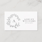 Elegant Grijs Monogram Floral Crest QR Code Visitekaartje (Voorkant)