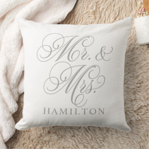 Elegant Grijs Tin Heren en Dames Script Bruiloft Kussen
