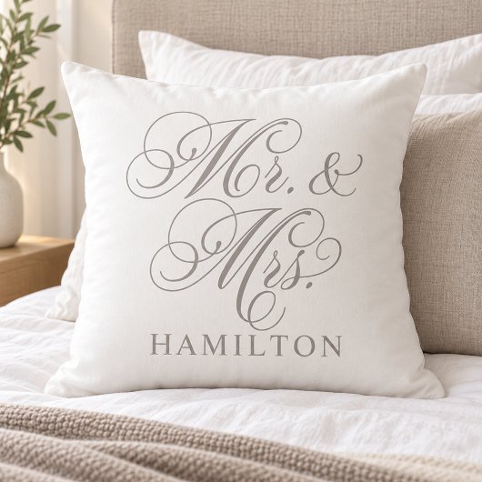 Elegant Grijs Tin Heren en Dames Script Bruiloft Kussen