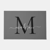 Elegant Grijs Zwart Aangepaste Monogram Script Naa Deurmat (Voorkant)