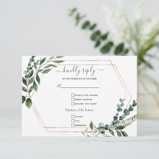 Elegant groen gouden kalligrafie bruiloft RSVP kaartje (Staand voorkant)