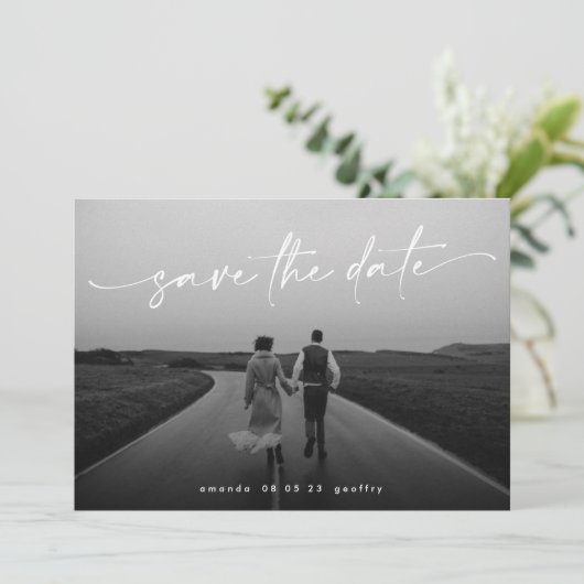 Elegant Handgeschreven het Witte OverlayFoto van h Save The Date (Staand voorkant)