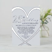 Elegant Hart Zilver 25 e Bruiloft Jubileum Folie Uitnodiging (Staand Voorkant)