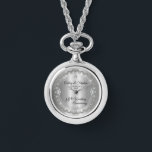 Elegant Heart Diamonds 10th Wedding Jubileum Horloge<br><div class="desc">Opulent elegance lijsten dit 10e trouwverjaardagsontwerp in een uniek diamantontwerp met een centrumachtergrond met een ruitdiamant met faux toegevoegde sparkles op een tinkleurige gradiënt. Origineel ontwerp door Holiday Hearts Design (gereserveerde rechten). Let erop dat alle opschriften gedrukt zijn en alleen gemaakt zijn om zo echt mogelijk te lijken in een...</div>