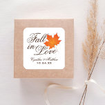 Elegant Herfst in Love Autumn Wedding Monogram Vierkante Sticker<br><div class="desc">"Herfst in Liefde" de huwelijksbonbakkers zijn voorzien van een oranje maple leaf en chocoladebruin aanpasbaar monogram van de bruid en de bruinbruidsnaam en de trouwdatum.</div>