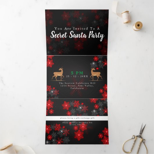 Elegant Ho Red Gray Snowflakes kerst Nieuwjaar Drieluik Uitnodiging (Binnen)