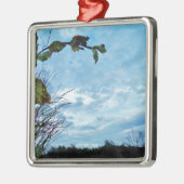 Elegant Holly Kerstmis, blauwe hemel Metalen Ornament (Links)