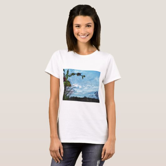 Elegant Holly Kerstmis, blauwe hemel T-shirt (Voorkant volledig)