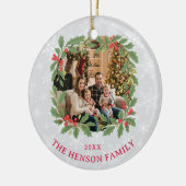Elegant Holly Wreath Merry Christmas Photo Keramisch Ornament (Links)