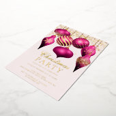 Elegant Hot Pink Gold Ornaments Kerstfeest Folie Uitnodiging (Gedraaid)