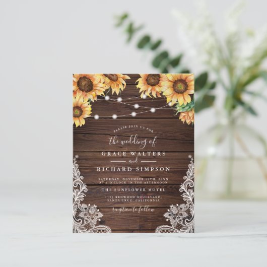 Elegant hout, zonnebloemen, verlichting en kant br uitnodiging briefkaart (Staand voorkant)