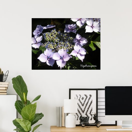 Elegant Hydrangeas Poster (Thuiskantoor)