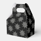 Elegant Ice Crystals Snowflakes Pattern on Black Bedankdoosjes (Voorkant Zijde)