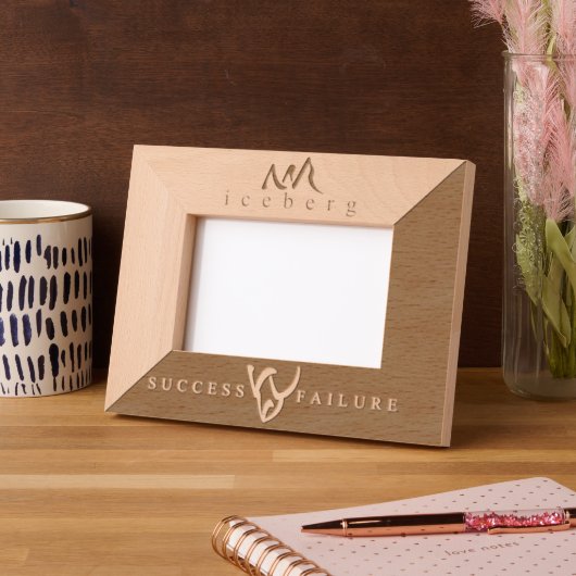 Elegant ijsberg kunstwerk gegraveerde lijstjes (Links)