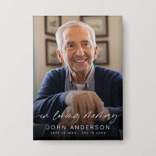 Elegant In Loving Memory Script Photo Funeral  Button (Voorkant)
