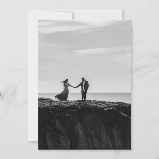 Elegant Initialen Refined Wedding Invitation Kaart (Achterkant)