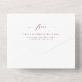 Elegant initialen simpele terracotta roestbruiloft all in one uitnodiging (Achterkant)