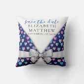 Elegant Invitation Bow and Heart Speckles Kussen (Achterkant)