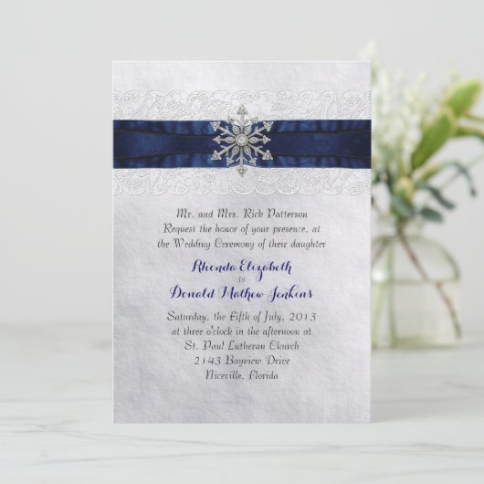 Elegant Jeweled Snowflake Wedding Uitnodiging (Staand voorkant)