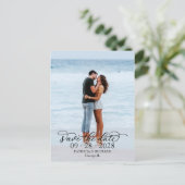 Elegant kalligrafie foto slaat de datum op briefkaart (Staand voorkant)