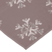 Elegant Kerstbruin Silver Snowflakes Patroon Tafelkleed (Gekanteld)