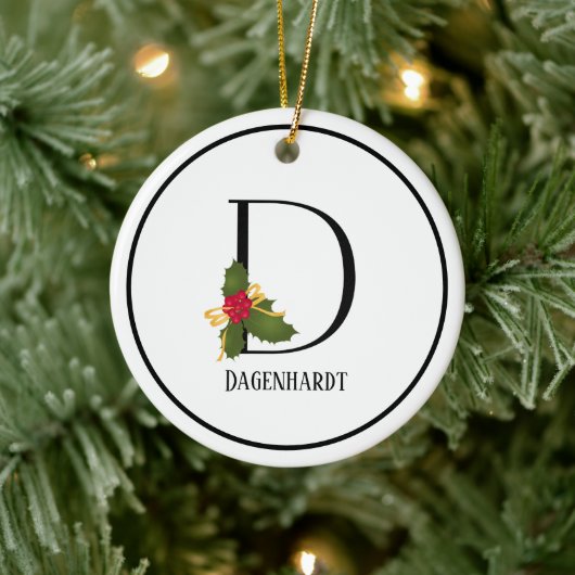 Elegant Kerstmis Holly Monogram Letter D Keramisch Ornament (Boom)