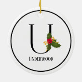 Elegant Kerstmis Holly Monogram Letter U Keramisch Ornament (Achterkant)