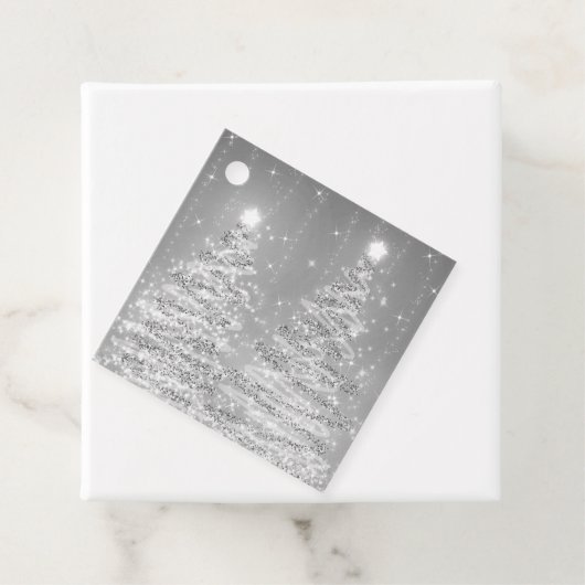 Elegant kerstparty mousserende bomen zilver bedankjes labels (In situ)