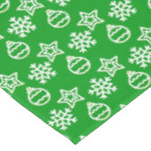 Elegant kerstpatroon op groene tafelkleed (Gekanteld)