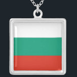 Elegant Ketting met vlag Bulgarije<br><div class="desc">Voeg een vleugje Bulgaarse trots toe aan uw sieraden collectie met ons exclusieve ketting met de Bulgaarse vlag! Dit ketting is met veel aandacht voor detail gemaakt en is meer dan een accessoire; het is een eerbetoon aan het Bulgaarse erfgoed en culturele trots. Het elegante ontwerp toont prominent de levendige...</div>