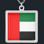 Elegant Ketting met vlag van de Verenigde Arabisch<br><div class="desc">Verbeter uw stijl met ons ketting met de vlag van de Verenigde Arabische Emiraten! Dit ketting, gemaakt met nauwgezette aandacht voor detail, toont met trots de iconische zwarte, witte, groene en rode kleuren van de vlag van de VAE, die de eenheid van het land en de rijke geschiedenis symboliseren. Dit...</div>