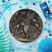 Elegant konijn in zwart en beige papieren bordje (Feest)