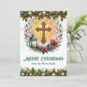 Elegant kruis met lantaarn en kerstkaarsen feestdagenkaart (Staand voorkant)