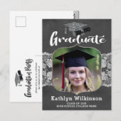 Elegant Lace Chalkboard Photo Afstudeerder Invitat Briefkaart (Voorkant / Achterkant)