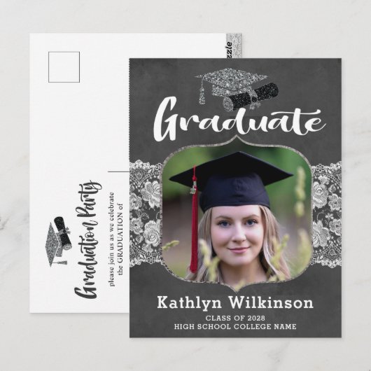Elegant Lace Chalkboard Photo Afstudeerder Invitat Briefkaart (Voorkant / Achterkant)