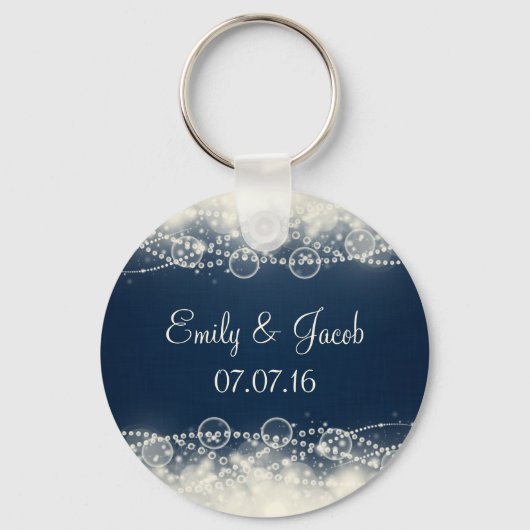 Elegant Lace en Pearls Wedding Favor Sleutelhanger (Voorkant)