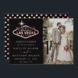 Elegant Las Vegas Destination Wedding Aankondiging<br><div class="desc">Laat iedereen weten dat je het deed,  je trouwde in stijl met deze moderne en zeer trendy trouwaankondigingskaarten. Het ontwerp is gemakkelijk te personaliseren met uw speciale evenementenbewoording en uw familie en vrienden zullen blij zijn wanneer ze deze fantastische huwelijksaankondigingskaarten ontvangen.</div>