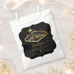Elegant Las Vegas Destination Wedding Bedankzakje<br><div class="desc">Vier in stijl met deze elegante en zeer trendy Las Vegas bruiloft gunsttassen. Het ontwerp is gemakkelijk te personaliseren met uw speciale evenementenbewoording en uw gasten zullen blij zijn wanneer ze deze fantastische gunsttassen zien. Overeenkomende bruidsartikelen zijn te vinden in het collectie.</div>