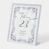 Elegant Lavender Floral Table Card Reclamebord Met Voetstuk (Voorkant)