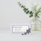 Elegant Lavender Quatrefoil Patroon met Flowers Visitekaartje (Staand voorkant)