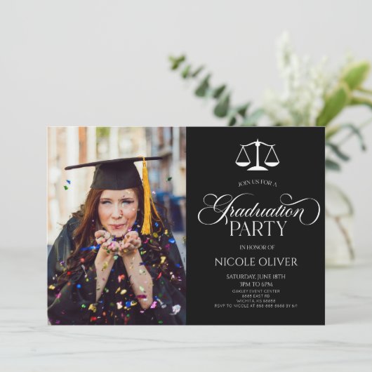 Elegant Lawyer Scale Custom Afbeelding Afstuderen Kaart (Staand voorkant)