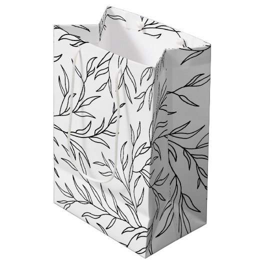 Elegant Leaves Black en White Medium Gift Bag Medium Cadeauzakje (Voorkant Gekanteld)