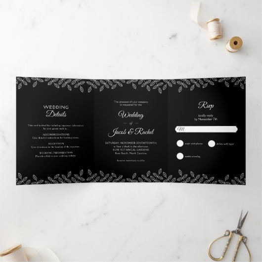Elegant Leaves Black & White Wedding Drieluik Uitnodiging (Binnen)