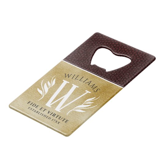 Elegant leder- en papier — Surname Motto Creditkaart Flessenopener (Voorkant Gekanteld)