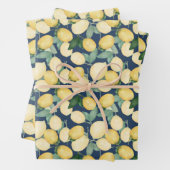 Elegant Lemons op Navy Blue Inpakpapier Vel (In situ)