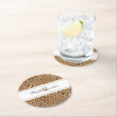 Elegant Leopard Print Monogram aangepast Ronde Kartonnen Onderzetter (Insitu)