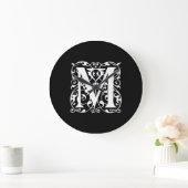 Elegant Letter M White op zwart monogram Grote Klok (Huis)